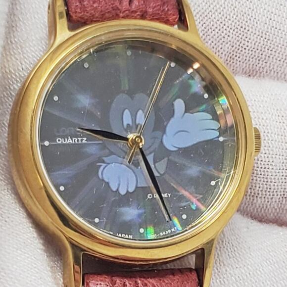 Disney X Lorus Mickey Mouse VTG Hologram Red Band Woman\'s Watch